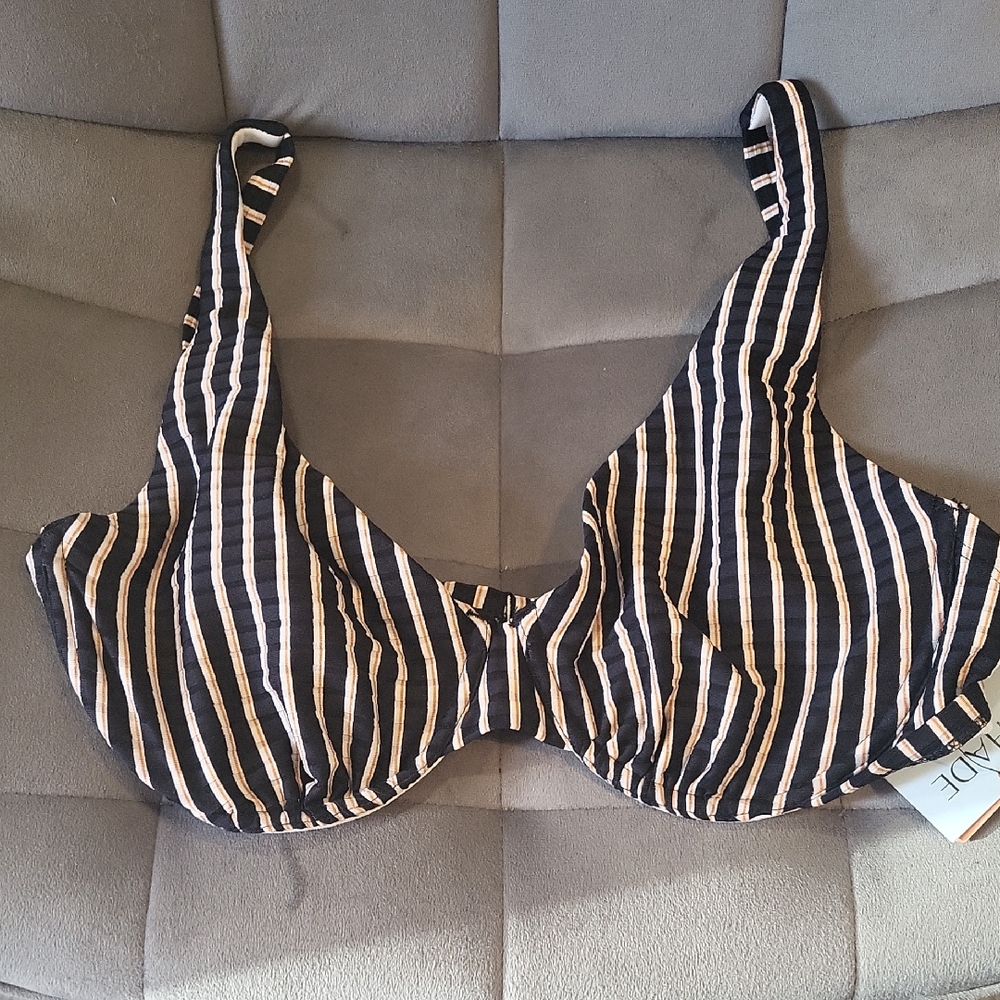 Shade & Shore Black and White Striped Underwire Bikini Top
